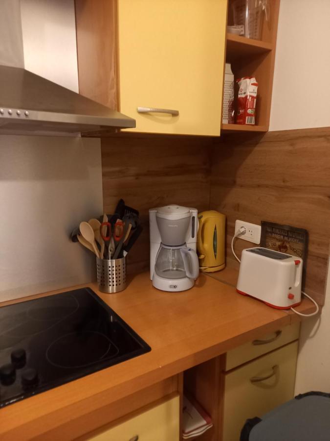Logement Entier Spacieux Et Confortable A 1 H De Paris Courtenay  Luaran gambar