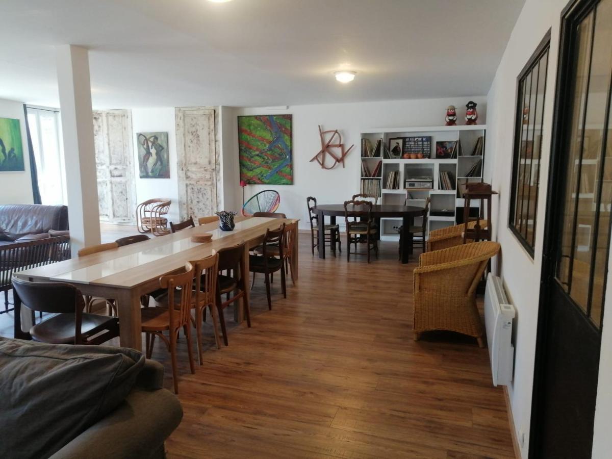Logement Entier Spacieux Et Confortable A 1 H De Paris Courtenay  Luaran gambar