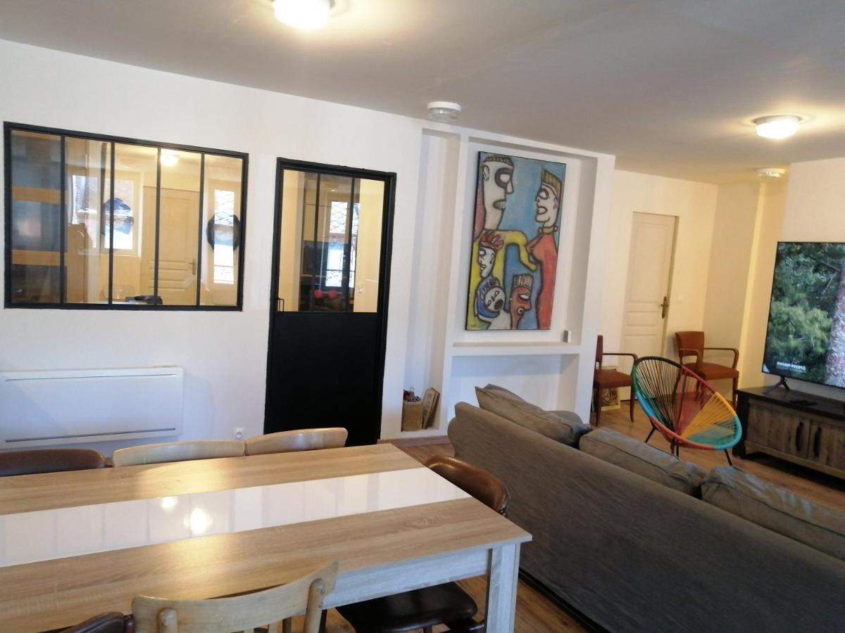Logement Entier Spacieux Et Confortable A 1 H De Paris Courtenay  Luaran gambar
