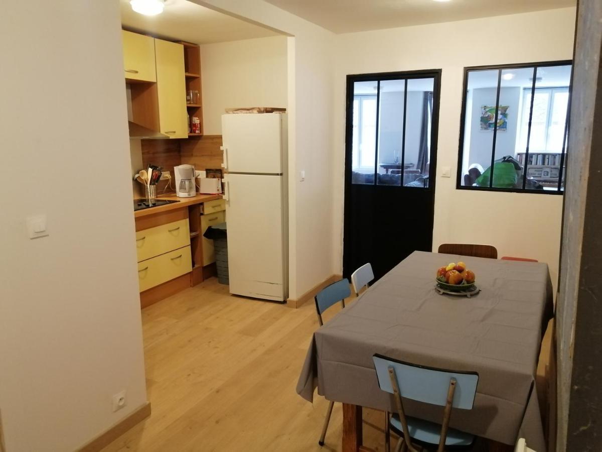 Logement Entier Spacieux Et Confortable A 1 H De Paris Courtenay  Luaran gambar